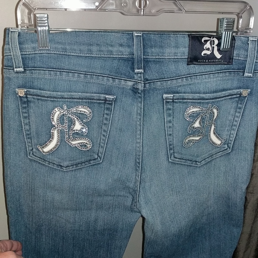 Rock & Republic jeans rhinestone pocket